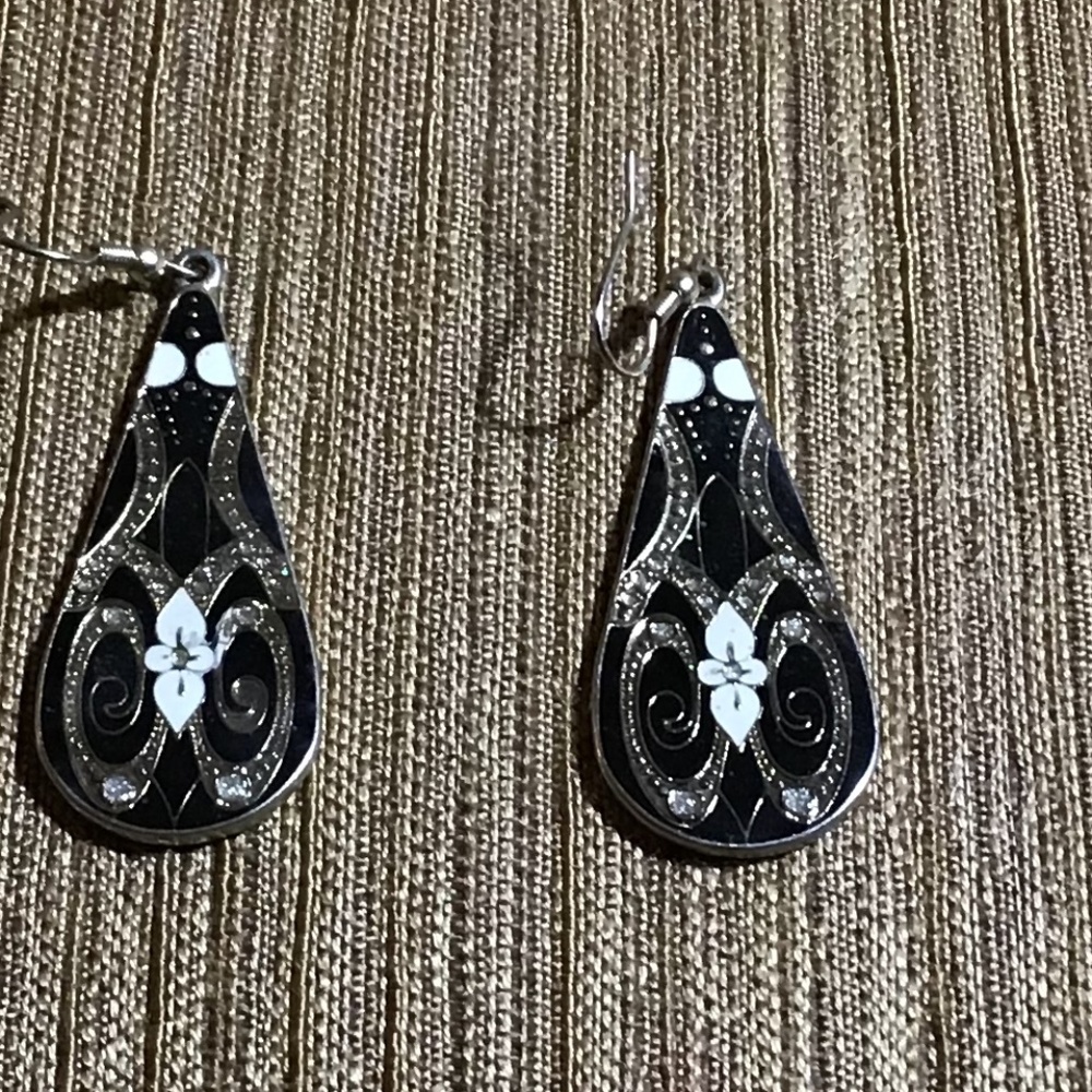 Art Deco style earrings